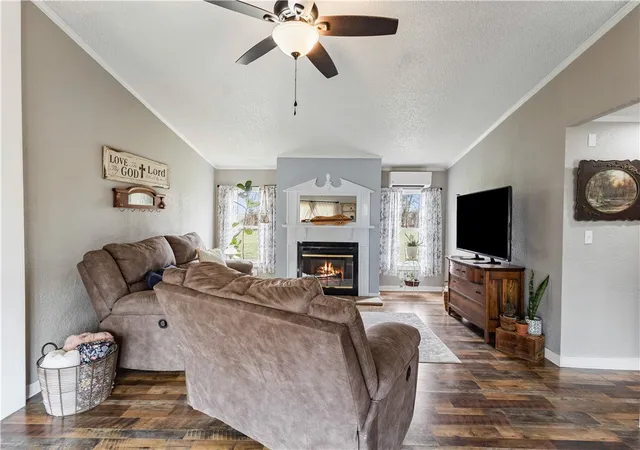 Photo 3 of Sale Pending at 16062 Farm Rd 1115, Cassville, MO 65625 | MLS# 1341344 | Listing updated on 2026-06-12