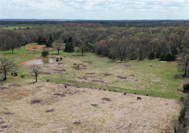 1st image of 25 Graham, Gravette, AR 72736 | MLS# 1341355