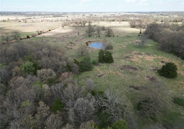 2nd image of 25 Graham, Gravette, AR 72736 | MLS# 1341355