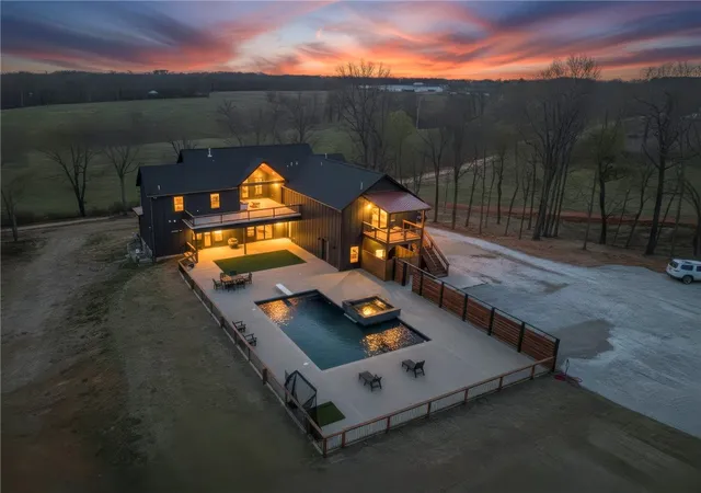 5th image of 21665 Griggs Rd, Springdale, AR 72762 | MLS# 1341369