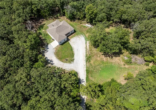 Homes for sale in Elkins, AR | 1213 Stokenbury Rd, Elkins, AR 72727 | MLS# 1341345