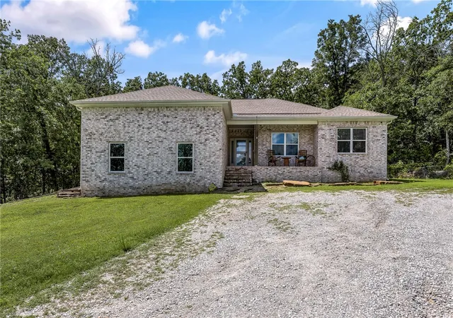 Homes for sale in Elkins, AR | 1213 Stokenbury Rd, Elkins, AR 72727 | MLS# 1341345