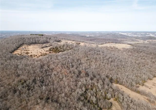 3rd image of 3877 W Kessler Mountain Rd, Fayetteville, AR 72701 | MLS# 1340053