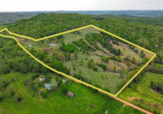 Homes for sale in Huntsville, AR | 1085 County Road 723, Huntsville, AR 72740 | MLS# 1341414
