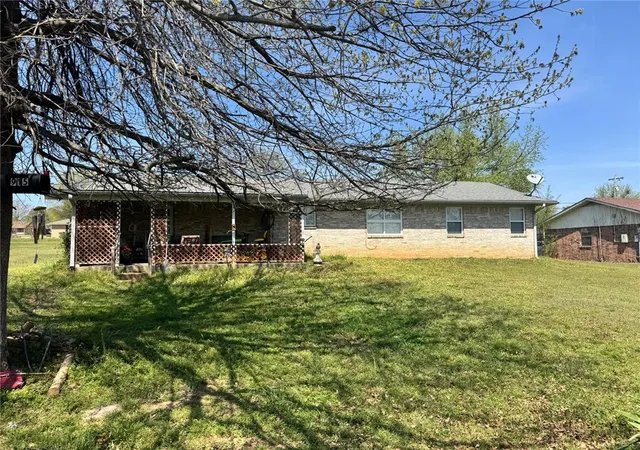 Homes for sale in Alma, AR | 915 Maple Shade Rd, Alma, AR 72921 | MLS# 1341545