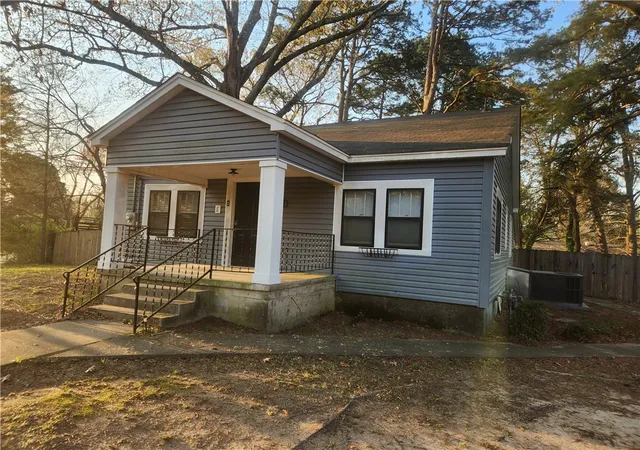 2nd image of 2913 Honeysuckle Ln, Russellville, AR 72801 | MLS# 1341586