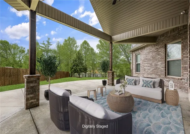 Homes for sale in Bentonville, AR | 701 Ne Green Creek Rd, Bentonville, AR 72712 | MLS# 1341525