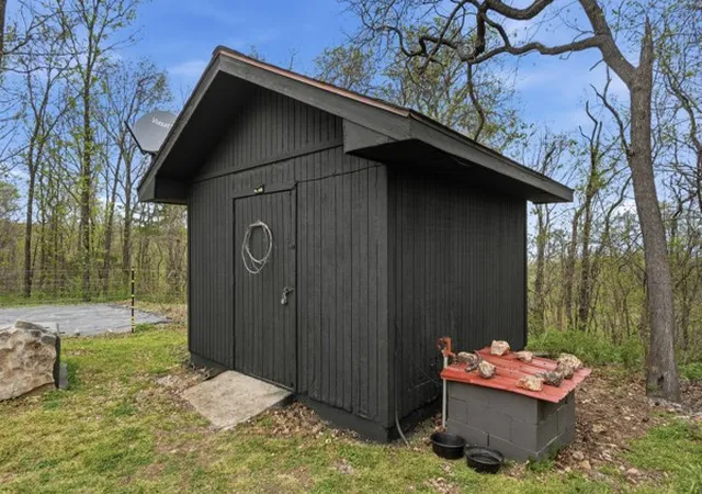 Homes for sale in Berryville, AR | 1830 County Road 246, Berryville, AR 72616 | MLS# 1341556