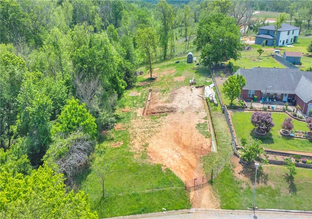Homes for sale in Rogers, AR | 131 Hobbs Rd, Rogers, AR 72756 | MLS# 1341644
