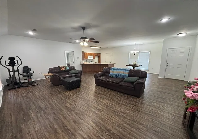 32nd image of 131 Willow Creek Dr, Dardanelle, AR 72834 | MLS# 1341848