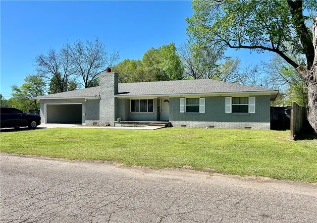 Homes for sale in Atkins, AR | 103 Nw Avenue 4, Atkins, AR 72823 | MLS# 1341877
