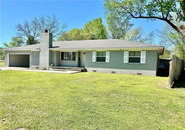 Homes for sale in Atkins, AR | 103 Nw Avenue 4, Atkins, AR 72823 | MLS# 1341877