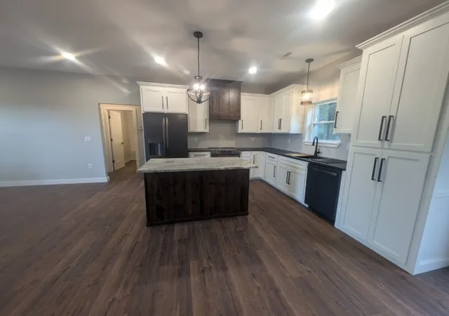 3rd image of 290 W Blue Jay, Lead Hill, AR 72644 | MLS# 1341790