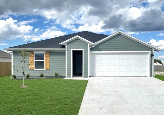 1st image of 911 Sagely St, Prairie Grove, AR 72753 | MLS# 1341991
