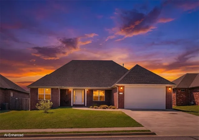 2nd image of 204 Monroe St, Centerton, AR 72719 | MLS# 1341940