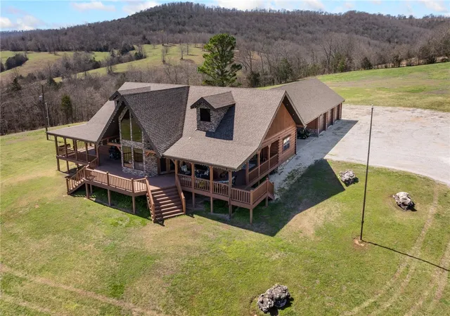 Photo 2 of Single family home for sale at 11400 Nc 3700, Western Grove, AR 72685 | MLS# 1340792 | Listing updated on 2026-04-20