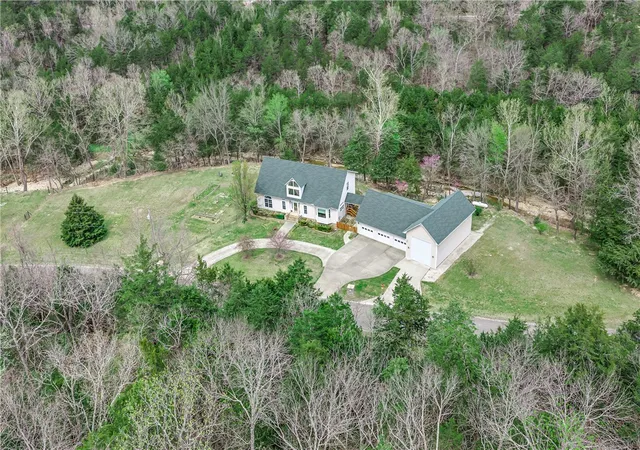 Homes for sale in Holiday Island, AR | 2 Wild Turkey Dr, Holiday Island, AR 72631 | MLS# 1341488