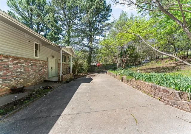 3rd image of 1130 E Shadowridge Dr, Fayetteville, AR 72701 | MLS# 1341828