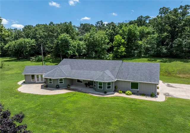 1st image of 23001 Honey Creek Rd, Sulphur Springs, AR 72768 | MLS# 1341862