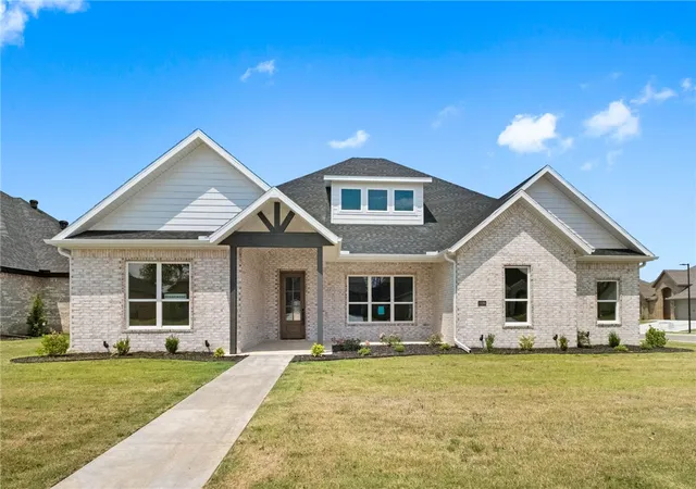 Photo 1 of Sale Pending at 1320 Greyback Ln, Centerton, AR 72719 | MLS# 1341954 | Listing updated on 2026-08-31