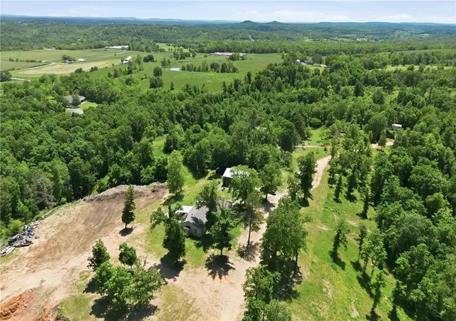 48th image of 16638 Logan Cave Rd, Siloam Springs, AR 72761 | MLS# 1342078