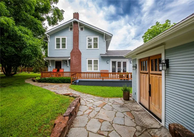 Photo 3 of Single family home for sale at 901 Mccollum Dr, Bentonville, AR 72712 | MLS# 1341930 | Listing updated on 2026-06-25
