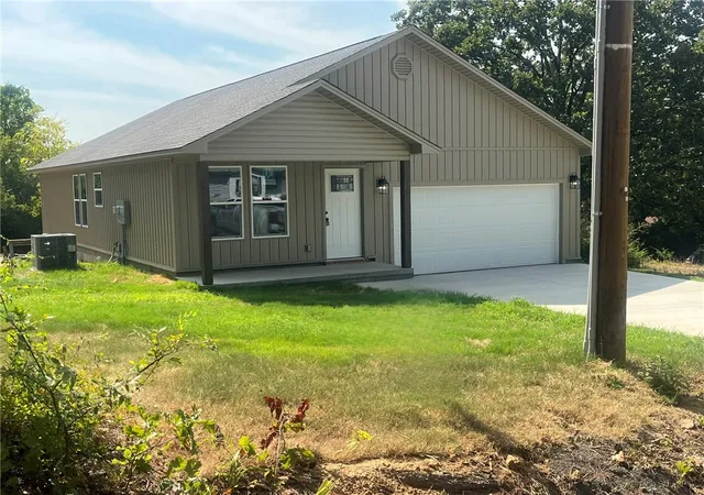 1st image of 118 Damascus, Russellville, AR 72802 | MLS# 1341308