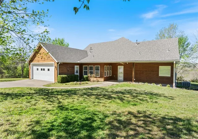 1st image of 141 Hawn Ave, Huntsville, AR 72740 | MLS# 1342248