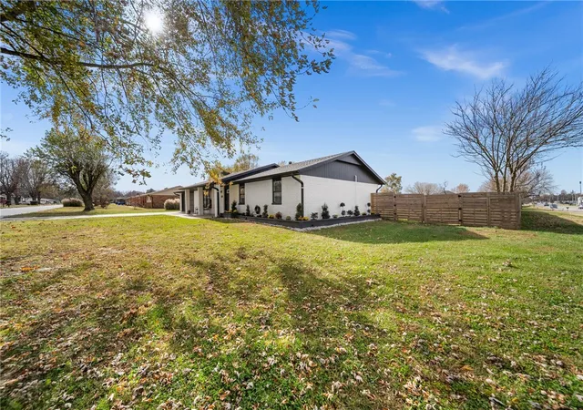 1st image of 1822 Daisy Cir, Lowell, AR 72745 | MLS# 1342375
