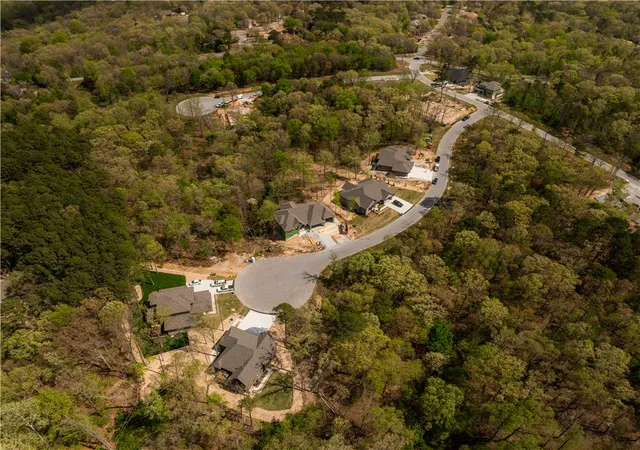 2nd image of 9 Glen Elgin Ct, Bella Vista, AR 72715 | MLS# 1342381