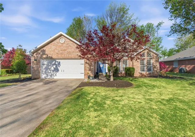 1st image of 316 Center Dr, Lowell, AR 72745 | MLS# 1342556