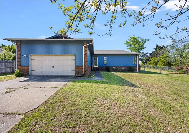 Homes for sale in Russellville, AR | 302 E Date St, Russellville, AR 72802 | MLS# 1342429