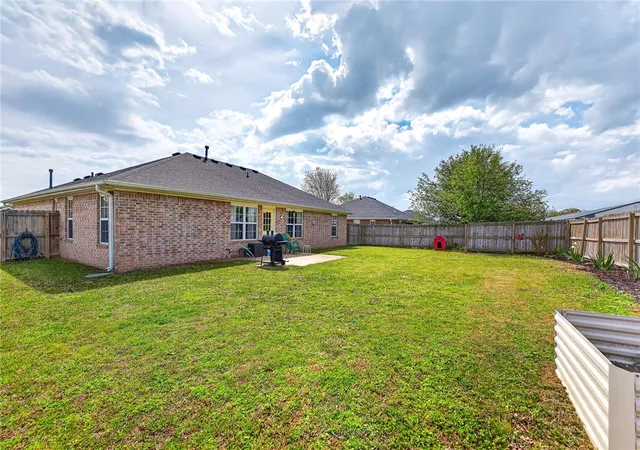 2nd image of 551 Steepro Dr, Centerton, AR 72719 | MLS# 1342228