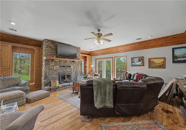 4th image of 13364 Ventris Rd, Garfield, AR 72732 | MLS# 1342263