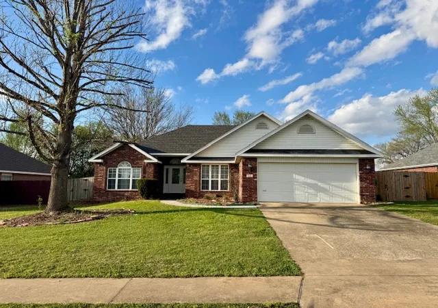1st image of 133 Fox Run Cir Cir, Centerton, AR 72719 | MLS# 1341645
