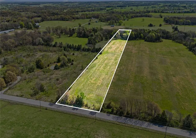 27th image of Bloomfield (tract 1 4), Gentry, AR 72734 | MLS# 1342579