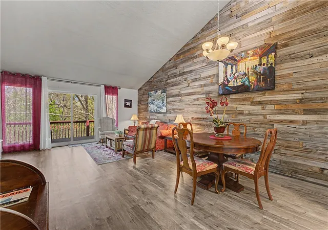 4th image of 65 Davis Cir, Bella Vista, AR 72715 | MLS# 1342322