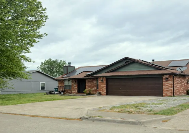 Homes for sale in Rogers, AR | 3807 W Locust St, Rogers, AR 72756 | MLS# 1342590