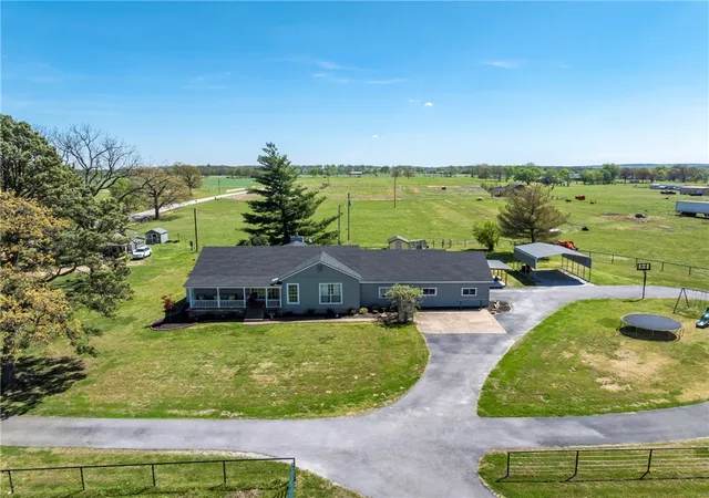 2nd image of 19611 W Nokes Farm Rd, Siloam Springs, AR 72761 | MLS# 1342694