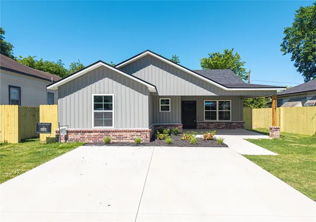 Homes for sale in Fort Smith, AR | 2021 30th St, Fort Smith, AR 72904 | MLS# 1342783