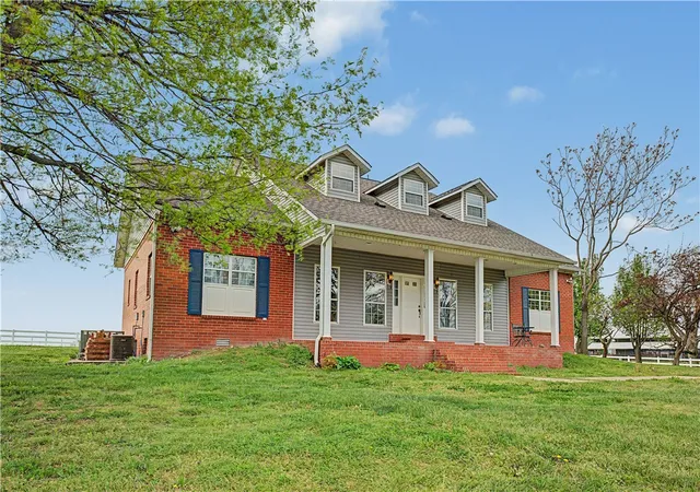 3rd image of 20703 Safari Rd, Gentry, AR 72734 | MLS# 1342564