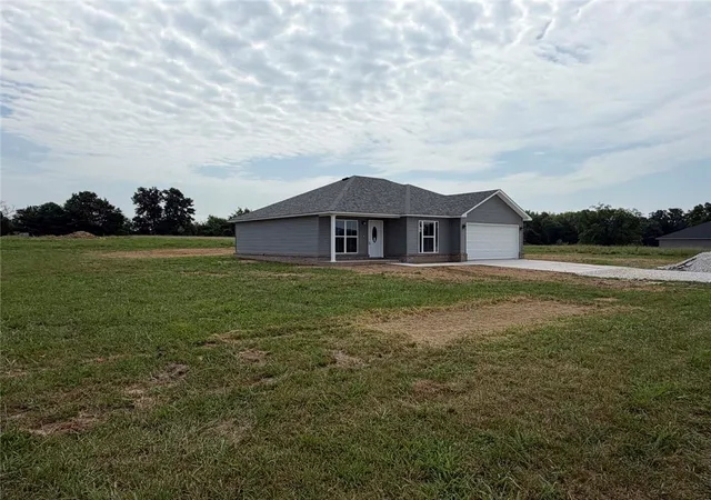 2nd image of 198 Stella Ct, Harrison, AR 72601 | MLS# 1342775