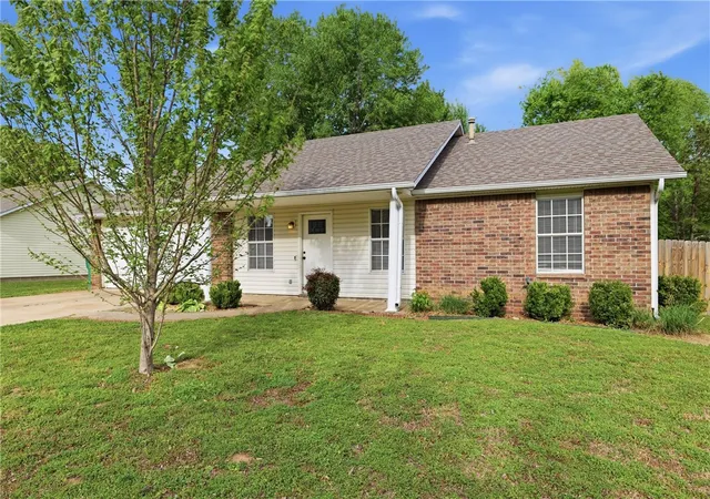 4th image of 228 Samuel Pl, Farmington, AR 72730 | MLS# 1342827