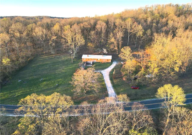 5th image of 4995 Hwy 21, Ozone, AR 72854 | MLS# 1342830