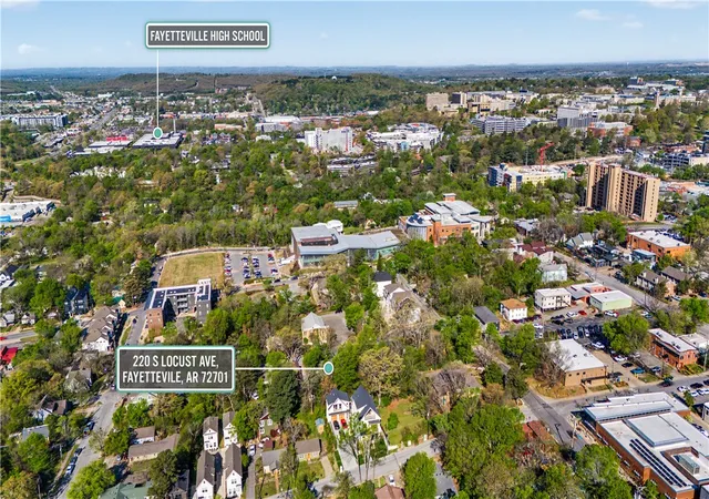 3rd image of 220 S Locust Ave, Fayetteville, AR 72701 | MLS# 1342863