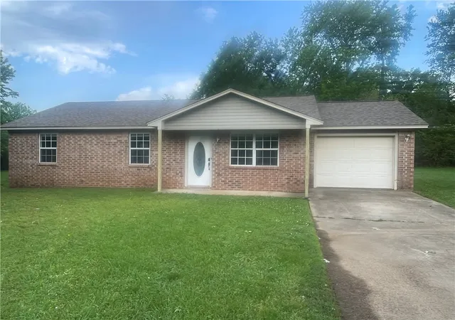 Homes for sale in Clarksville, AR | 515 Miller, Clarksville, AR 72830 | MLS# 1342937