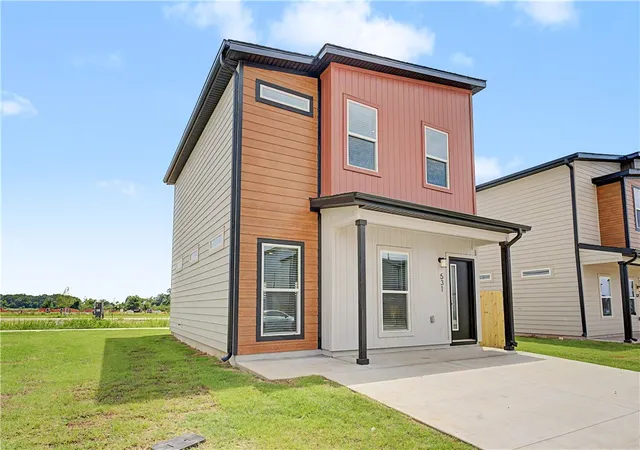 2nd image of 531 Solar St, Bentonville, AR 72713 | MLS# 1342981