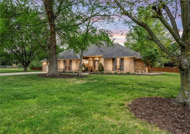49th image of 909 E Apple Blossom Ave, Springdale, AR 72764 | MLS# 1342541