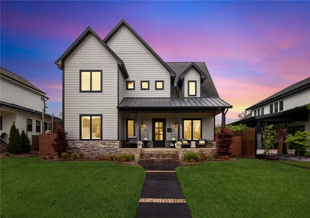 1st image of 722 Ne 2nd St, Bentonville, AR 72712 | MLS# 1342886