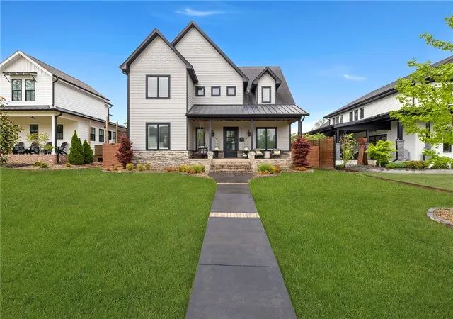3rd image of 722 Ne 2Nd St, Bentonville, AR 72712 | MLS# 1342886